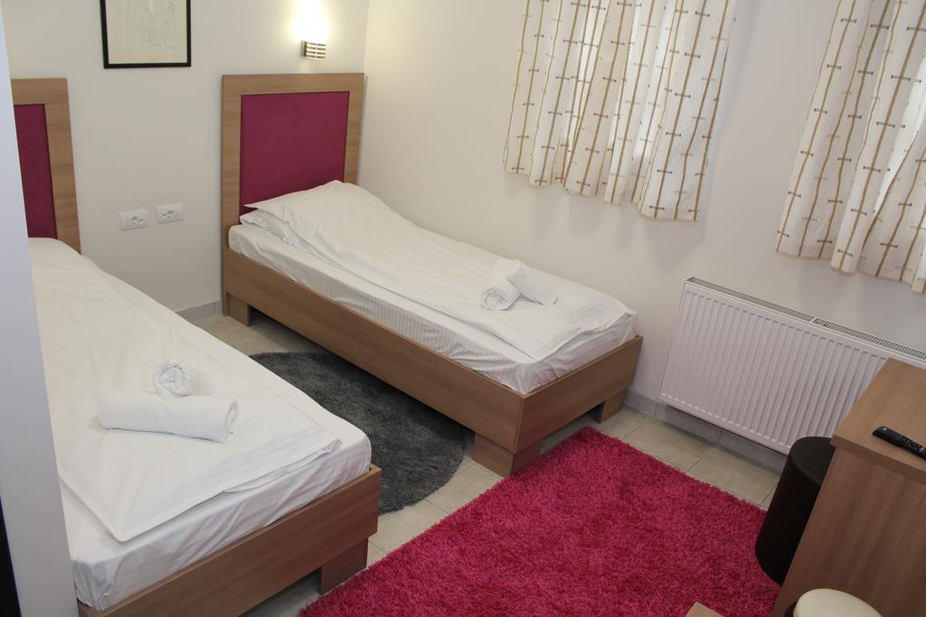 Wake Up Apartments And Rooms Belgrad Exteriör bild
