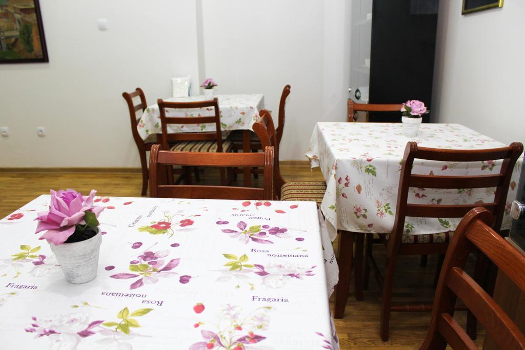 Wake Up Apartments And Rooms Belgrad Exteriör bild