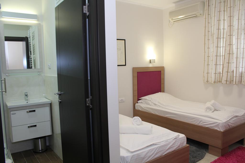Wake Up Apartments And Rooms Belgrad Exteriör bild
