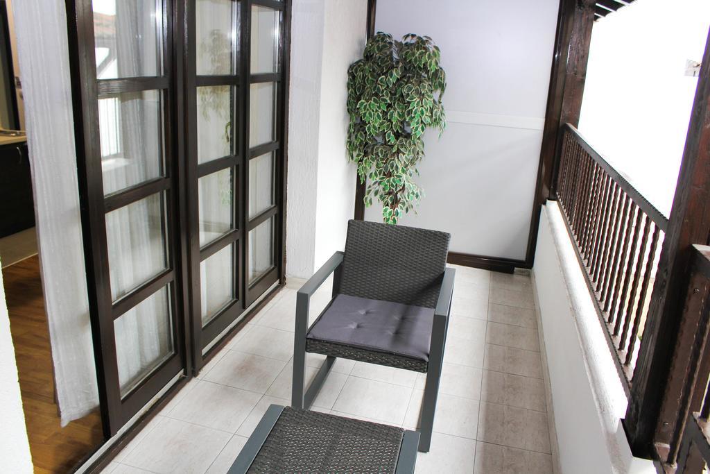 Wake Up Apartments And Rooms Belgrad Exteriör bild