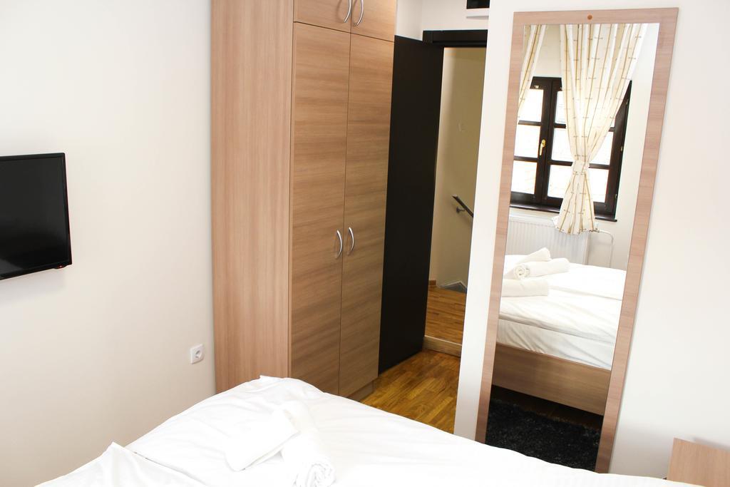 Wake Up Apartments And Rooms Belgrad Exteriör bild