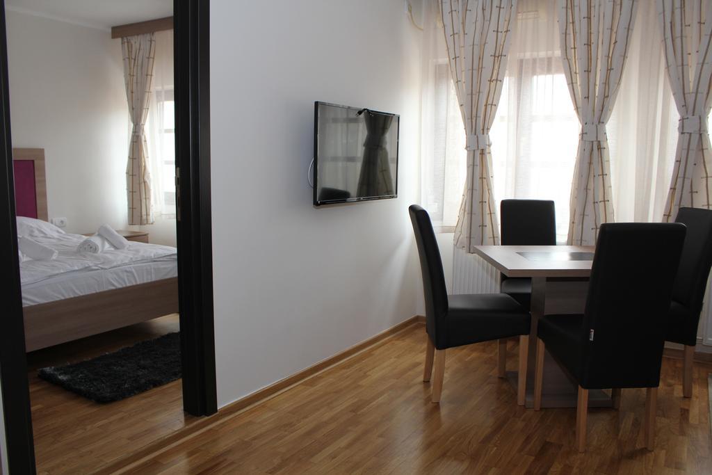 Wake Up Apartments And Rooms Belgrad Exteriör bild