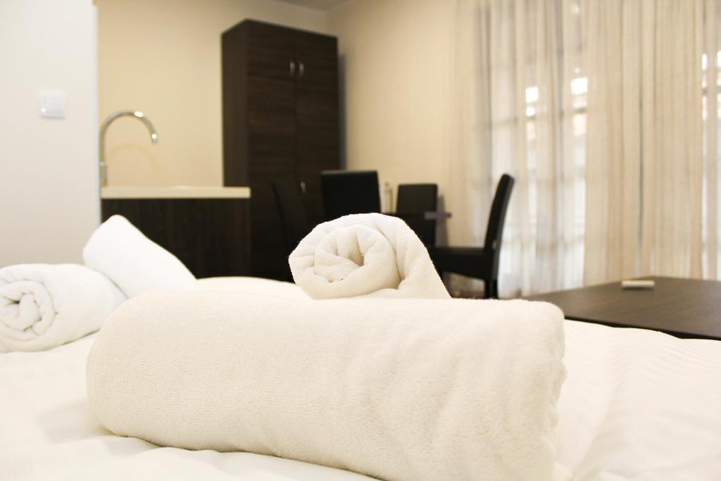 Wake Up Apartments And Rooms Belgrad Exteriör bild