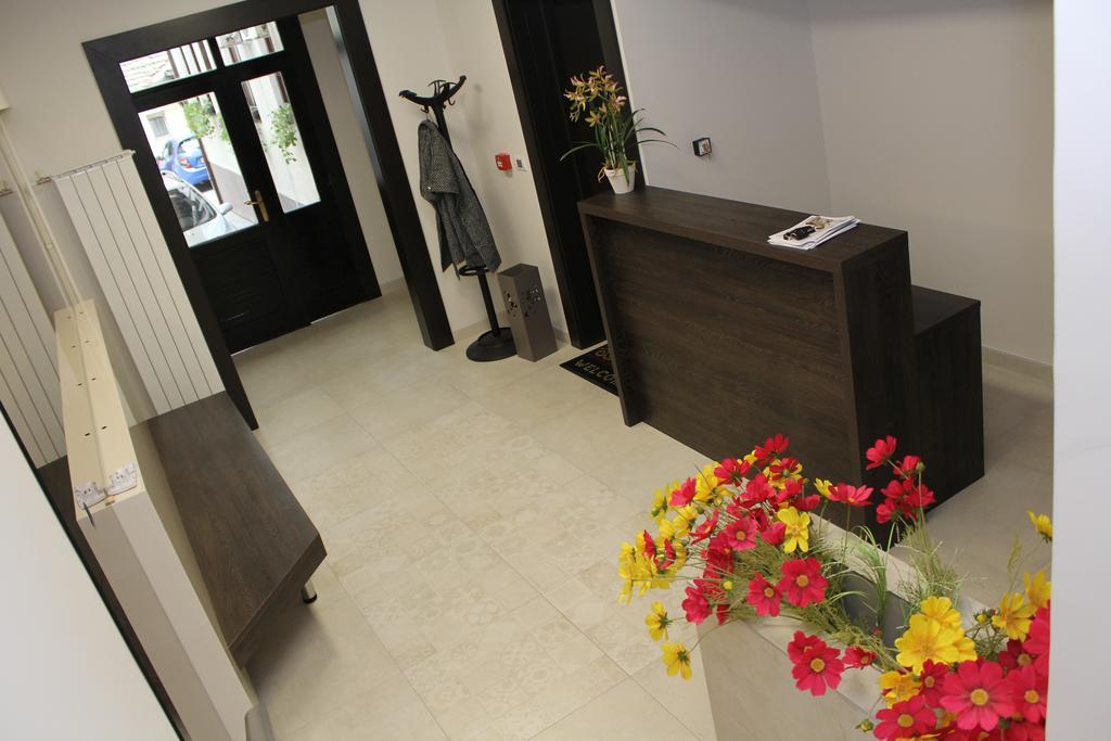 Wake Up Apartments And Rooms Belgrad Exteriör bild