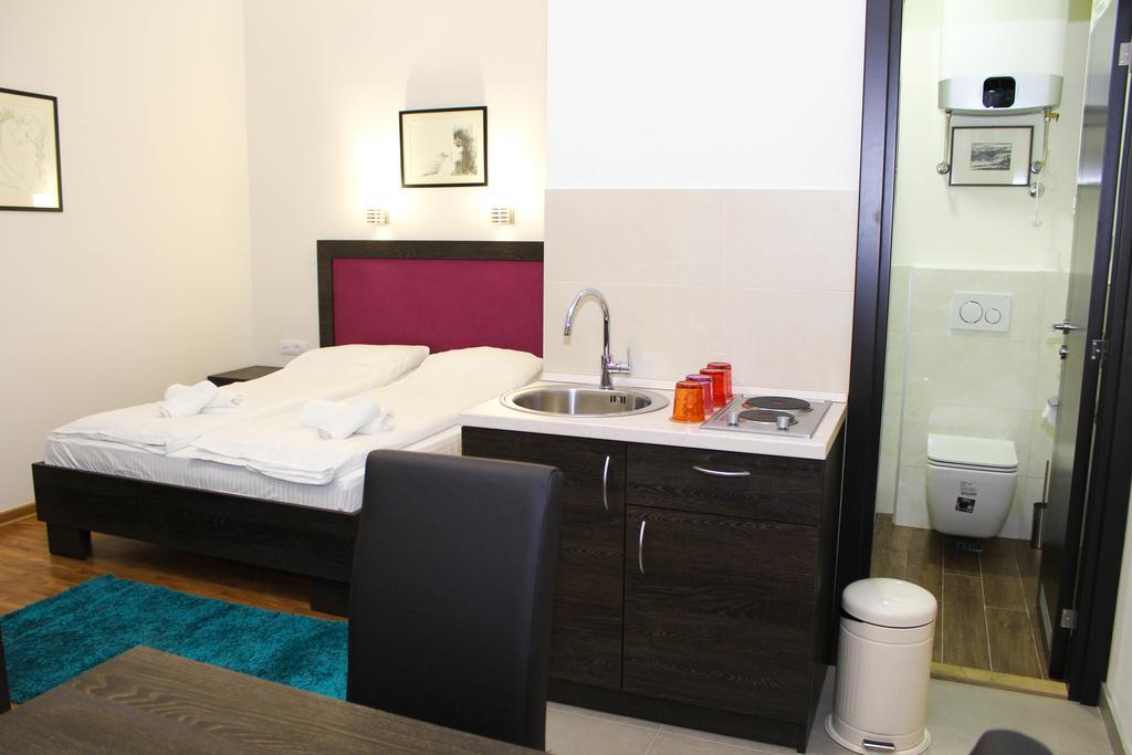 Wake Up Apartments And Rooms Belgrad Exteriör bild