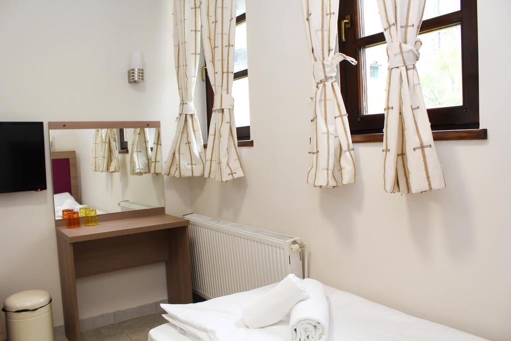 Wake Up Apartments And Rooms Belgrad Exteriör bild