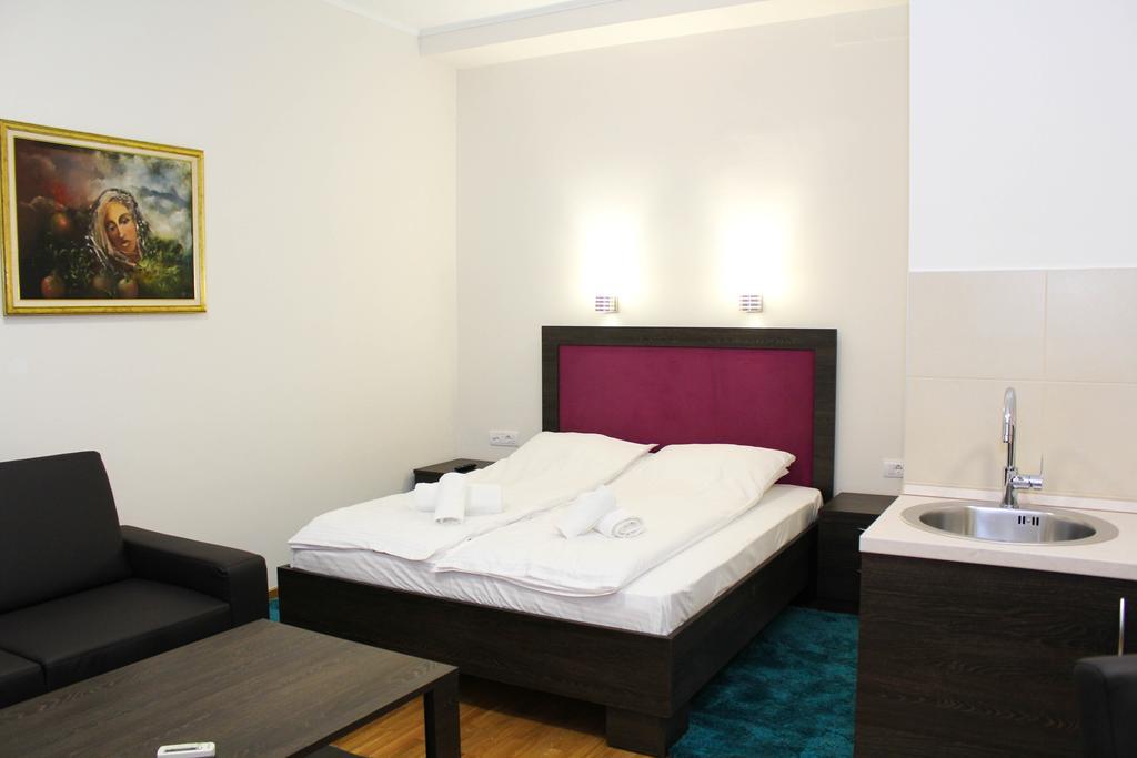 Wake Up Apartments And Rooms Belgrad Exteriör bild