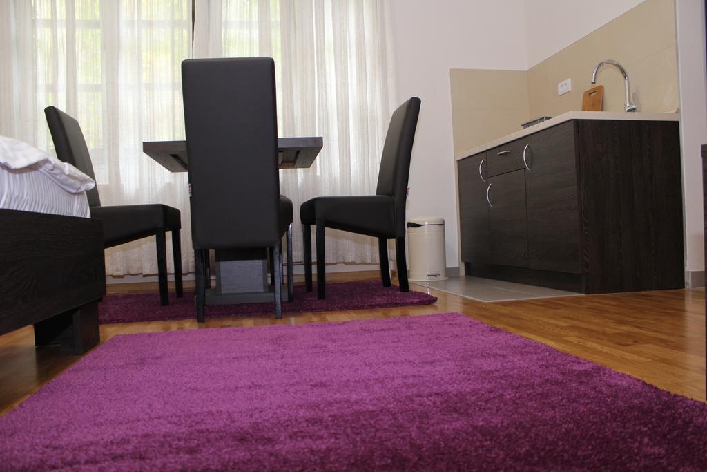 Wake Up Apartments And Rooms Belgrad Exteriör bild