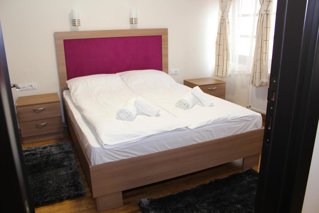 Wake Up Apartments And Rooms Belgrad Exteriör bild