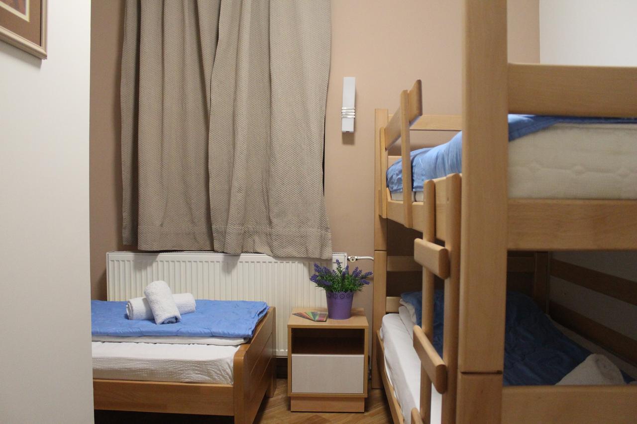 Wake Up Apartments And Rooms Belgrad Exteriör bild